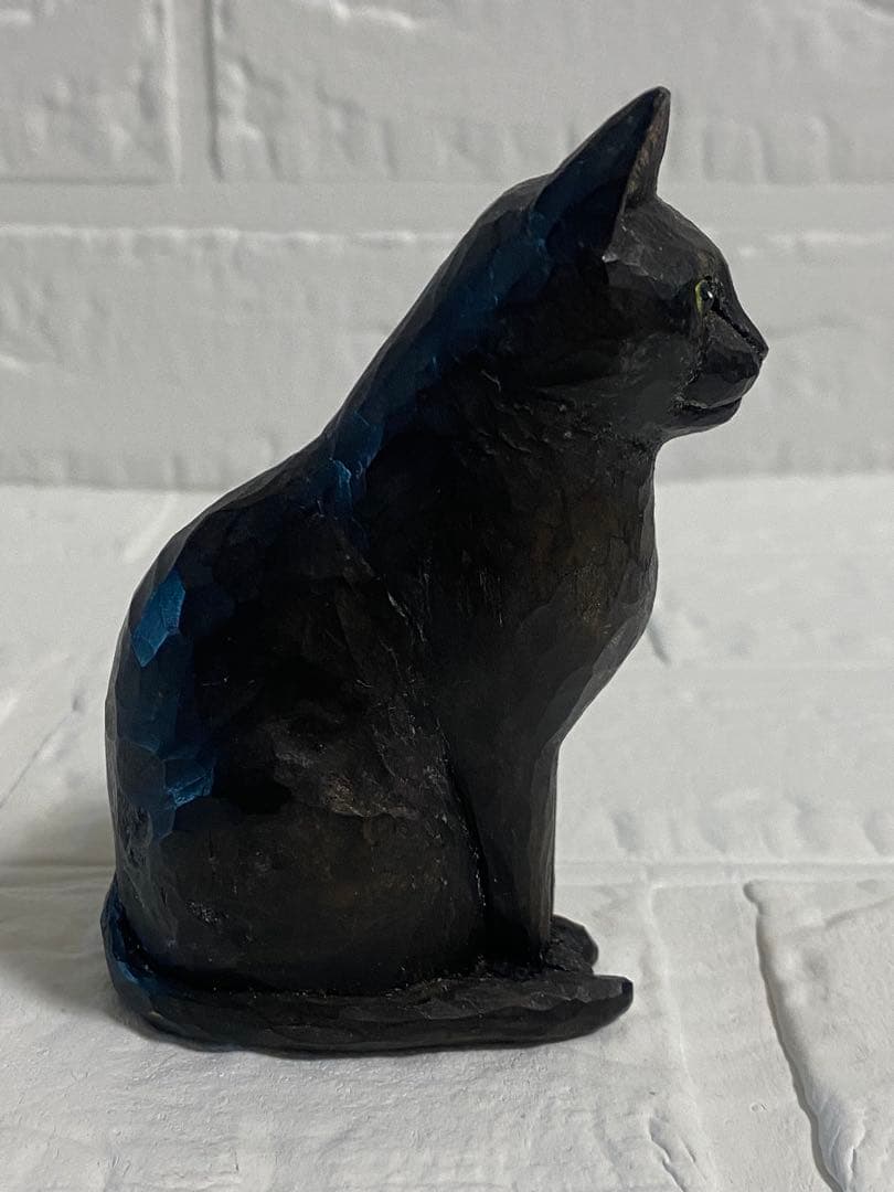 中古品【ぶち猫＆黒猫　猫の置物】2点セット☆おまけ付き☆