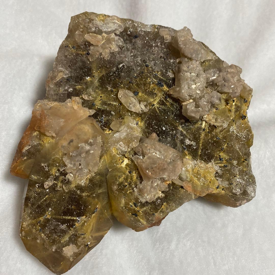 ルチル　原石　約1.4Kg　クラスター　天然石　針水晶　ルチルインクォーツ　水晶