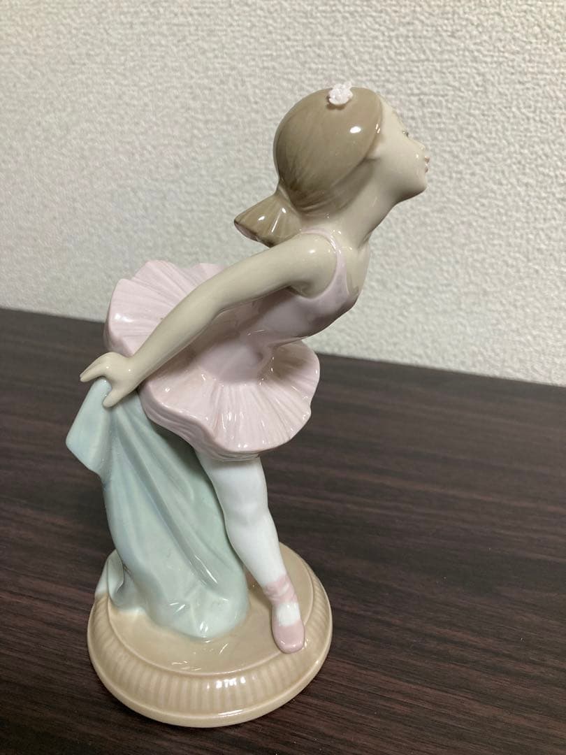 NAO ナオ　磁器人形　「バレエリサイタル」リヤドロ社