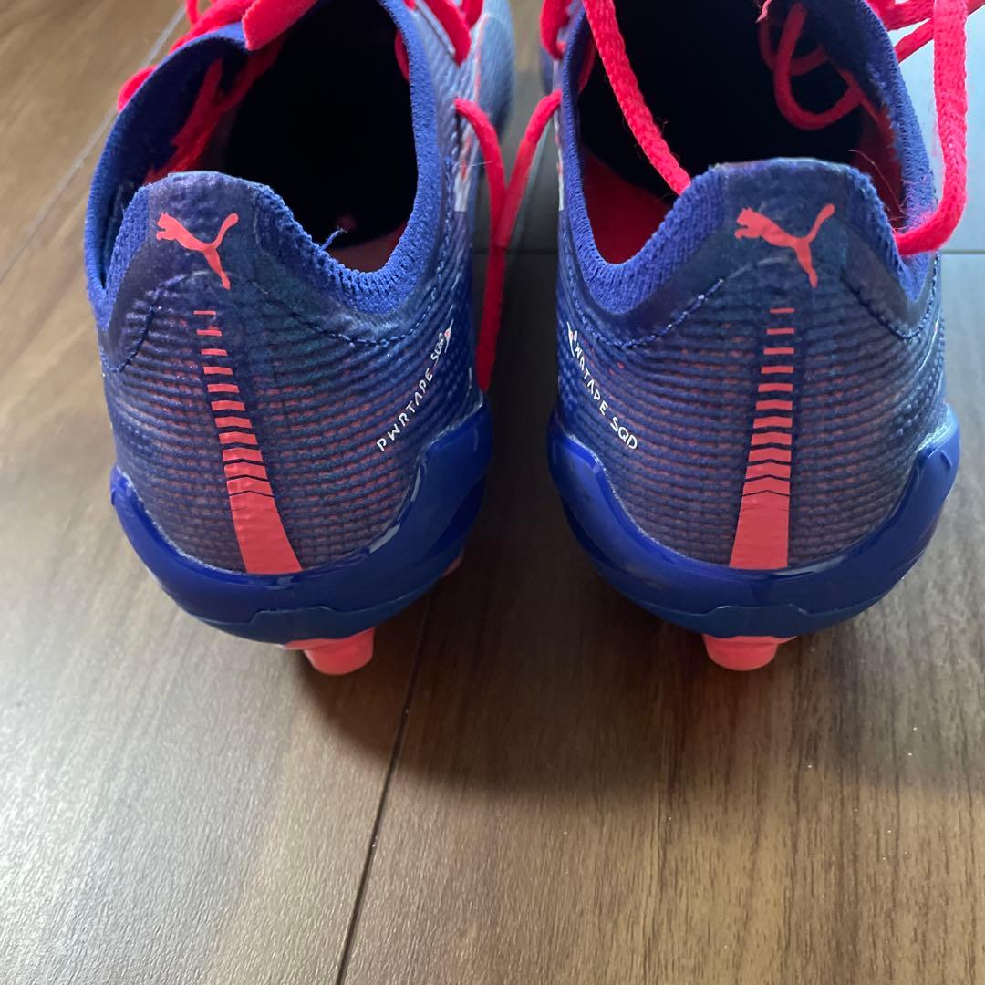 青紫色 サッカーシューズ・スパイクPUMA