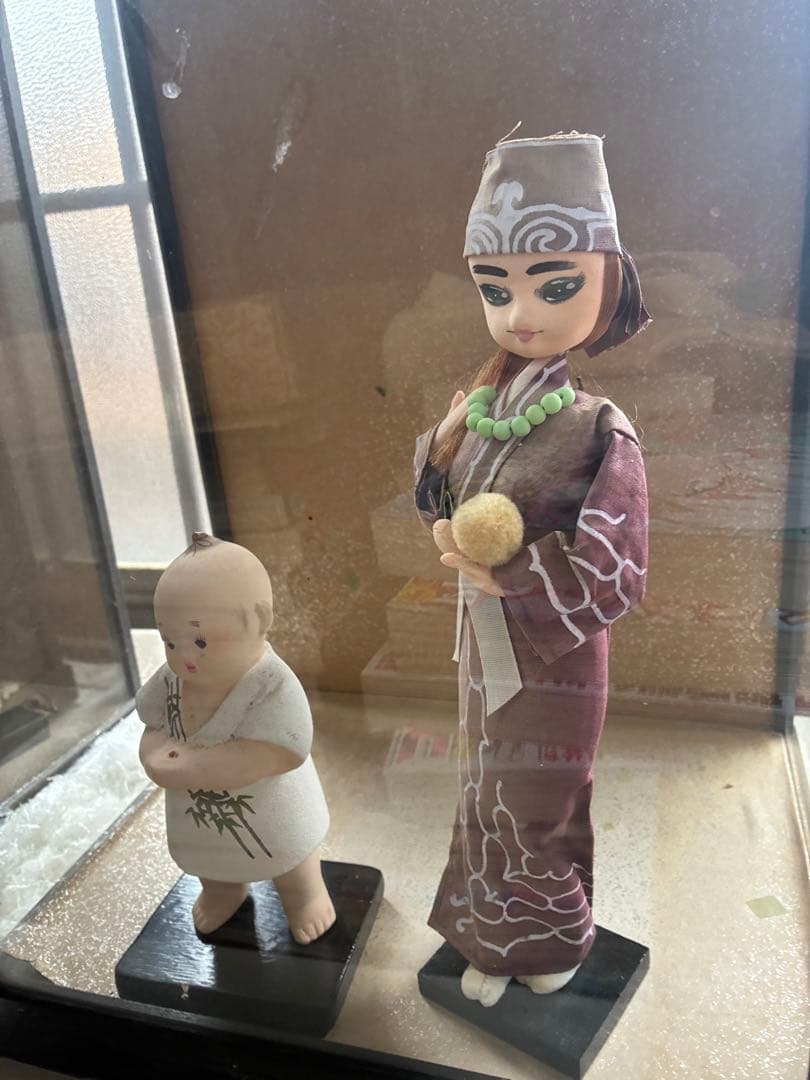 伝統的日本人形 置物