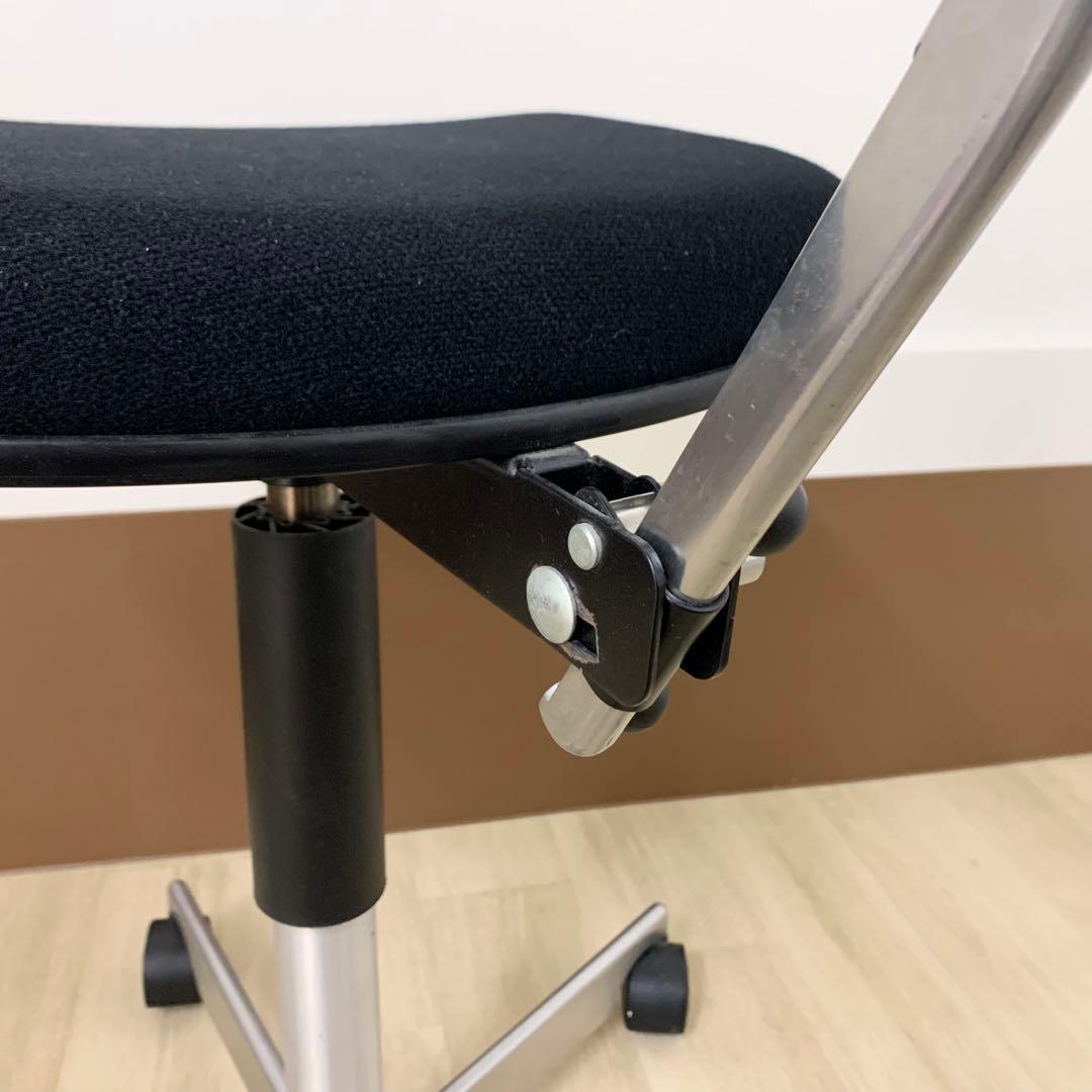 M*n様 Fritz Hansen フリッツハンセン ケビ MoMAコレクション