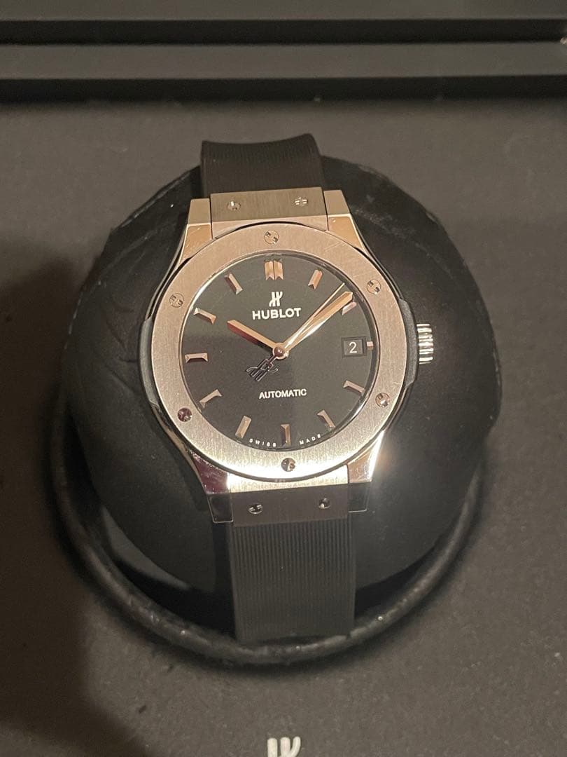 ウブロ クラシックフュージョン 38mm 565.NX.1171.RX 稼働品