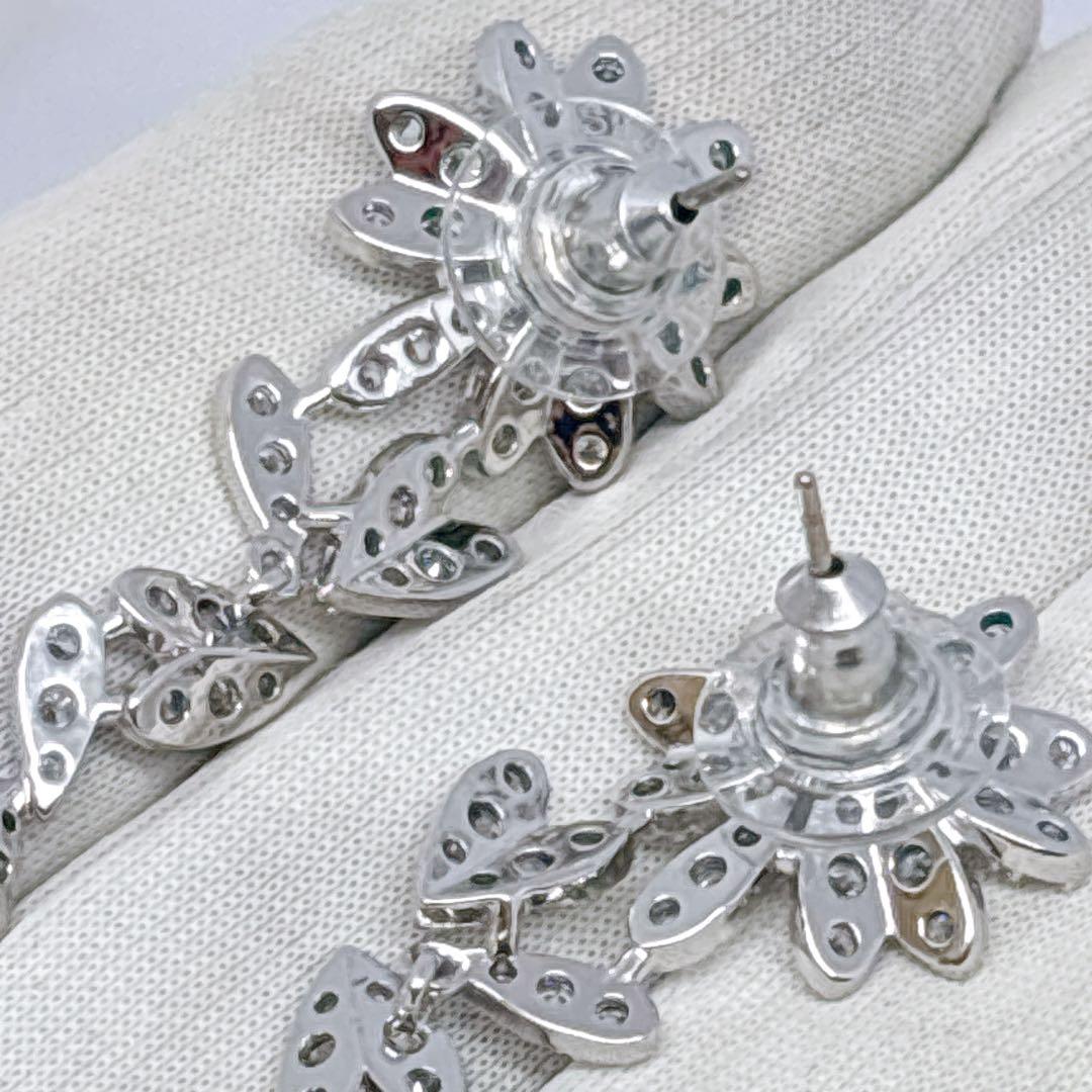 SWAROVSKI スワロフスキー ETERNAL FLOWER ピアス