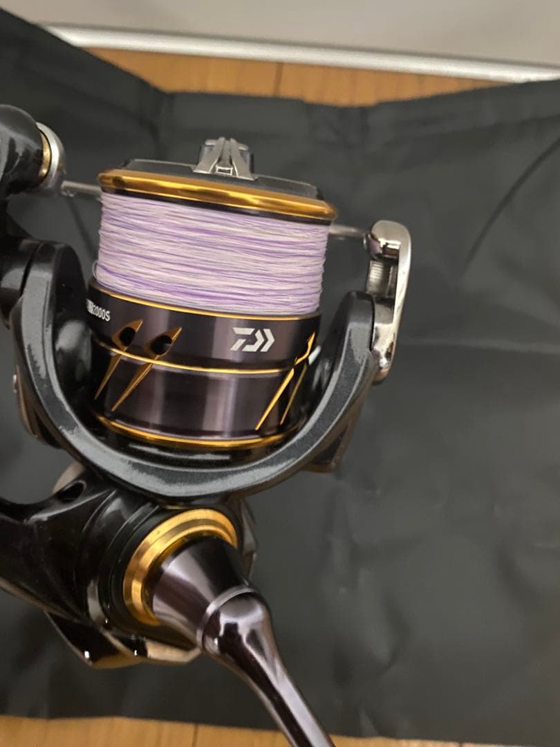 【極美品】21CALDIA FC LT 2000S スピニングリール