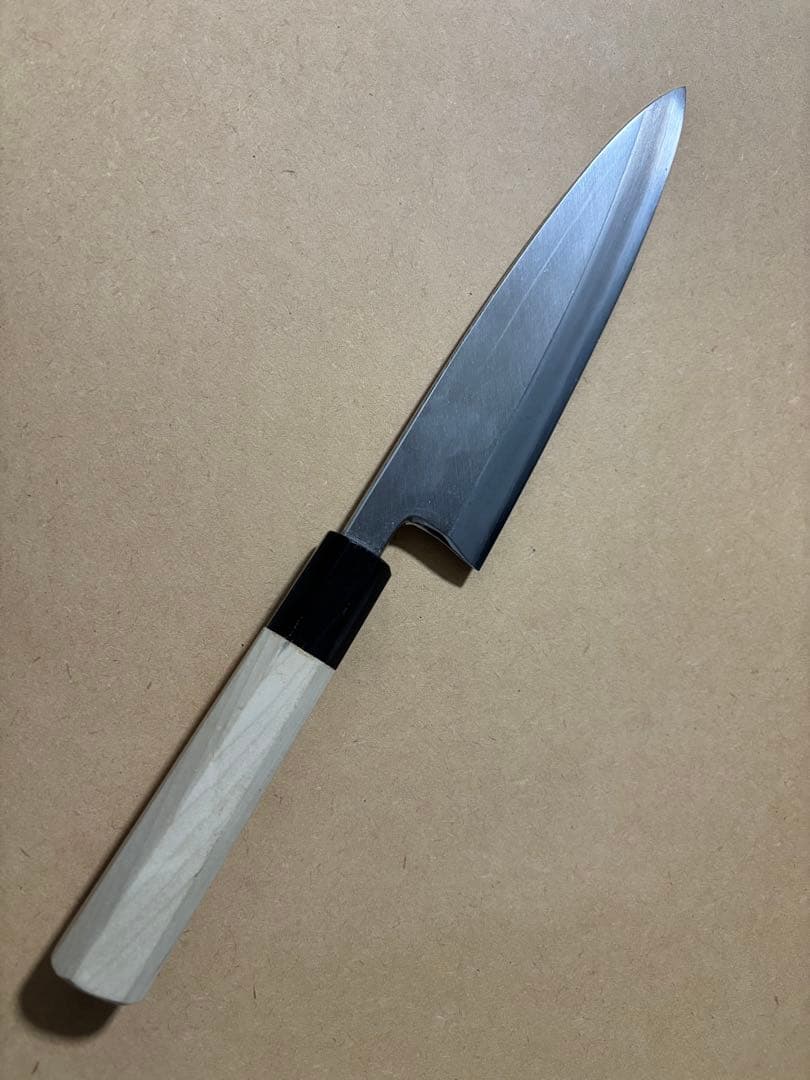 銀三　6寸　身卸包丁　朴八角水牛柄