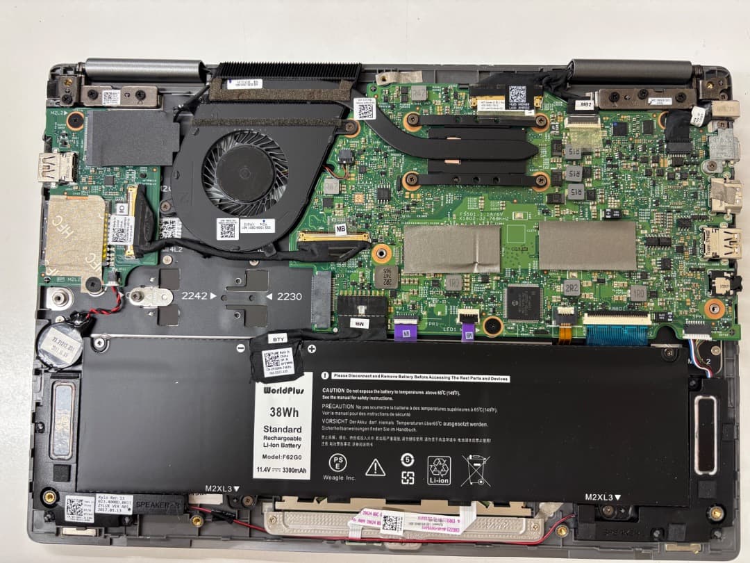 秋*様 Dell Inspiron 7373 2in1 本体　ジャンク