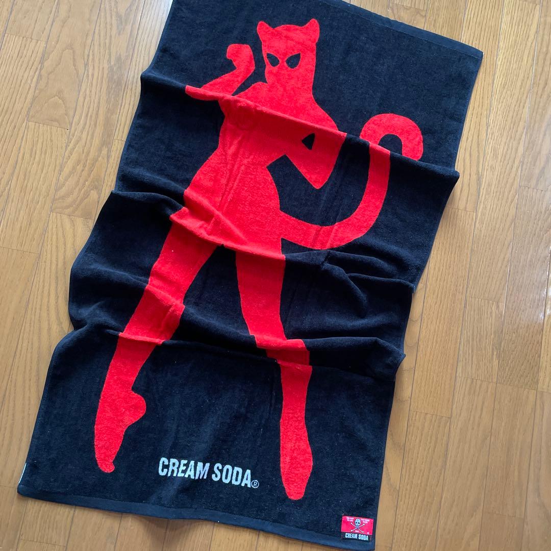 ブラックキャッツ 新品 バスタオル ロカビリー クリームソーダ ピンクドラゴン
