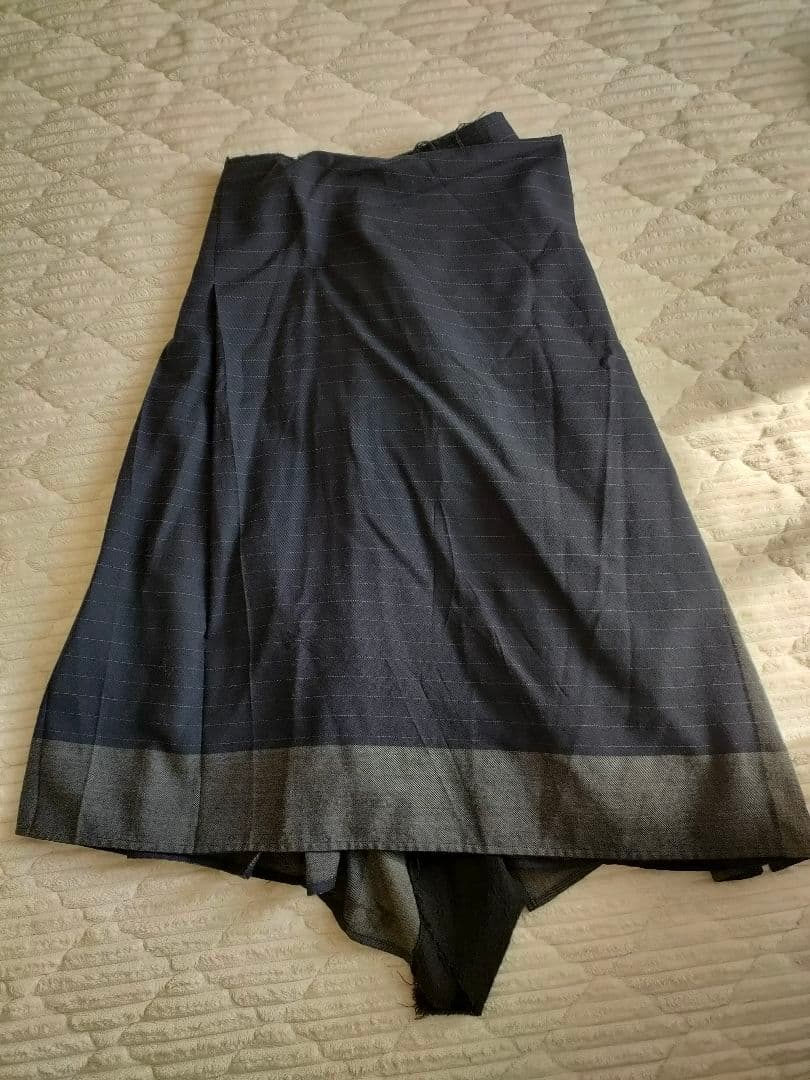 コムデギャルソン ストライプ柄ロングスカート