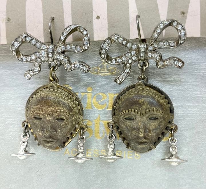 C*U様 VivienneWestwood 大仏ピアス