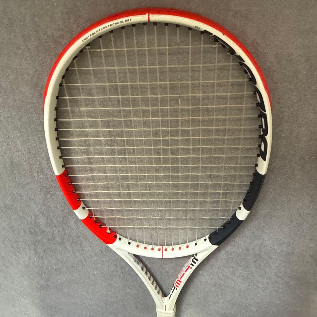 Babolat ピュアストライクTEAM285g