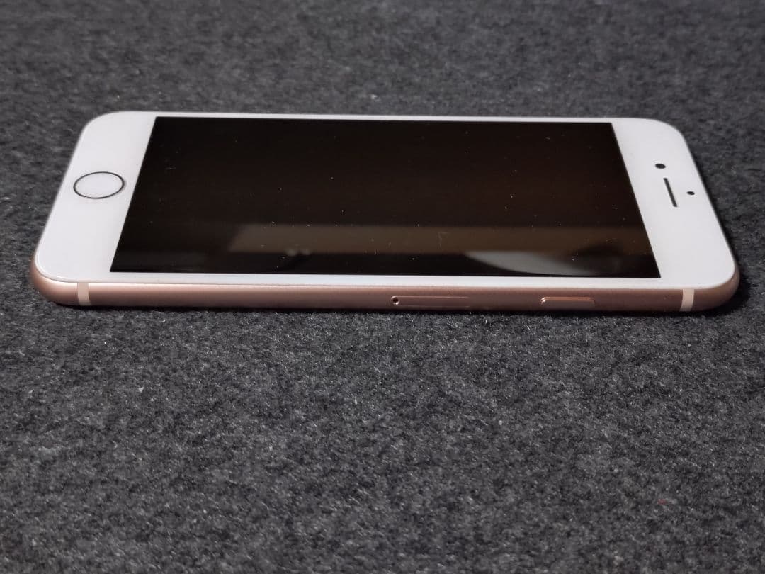 Apple iPhone8 ゴールド