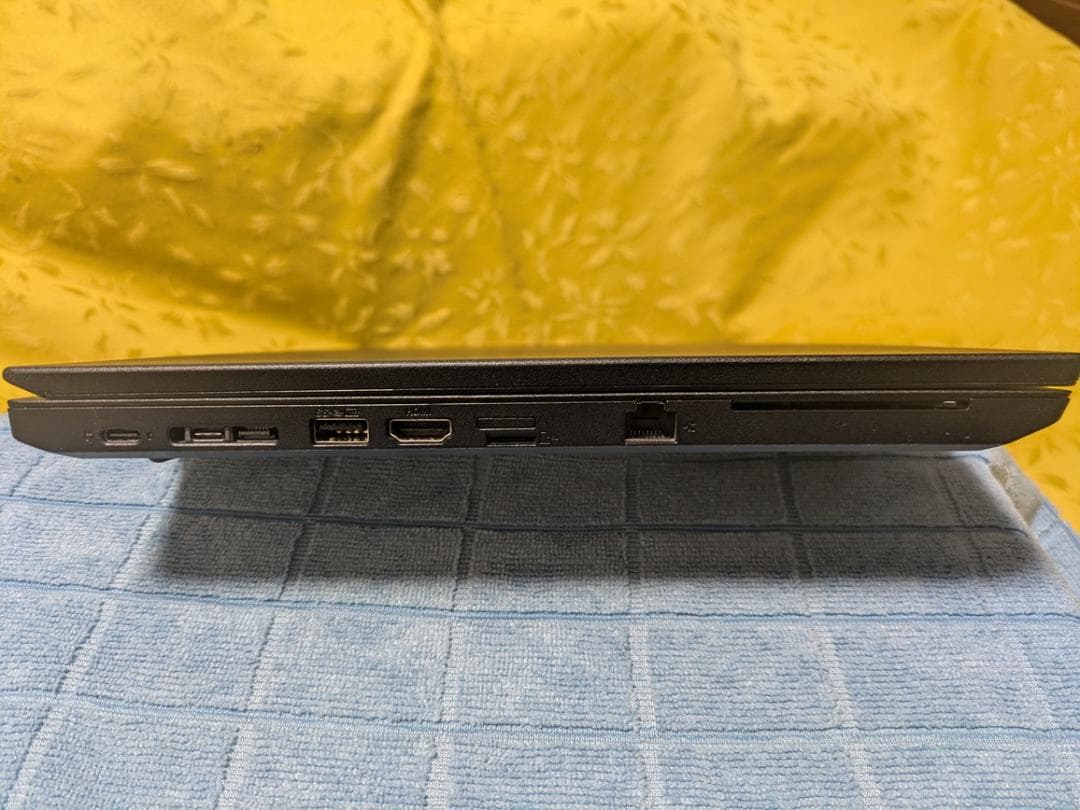 第8世代　Core i3 ThinkPad 16GB／256GB 15.6インチ