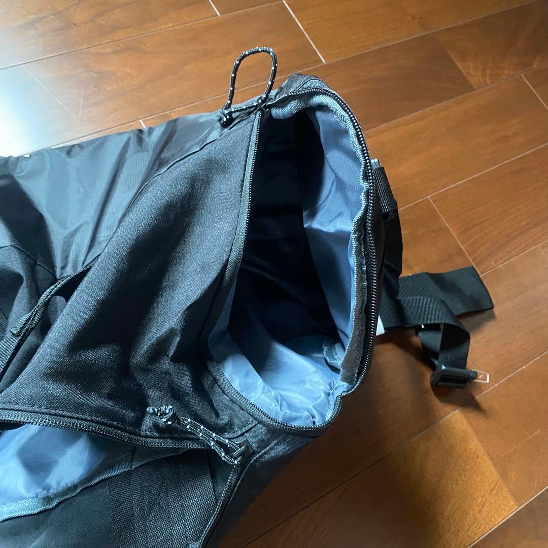 新品未使用　ノースフェイス　ボストンバッグ　ショルダーバッグ　ボザーダッフル