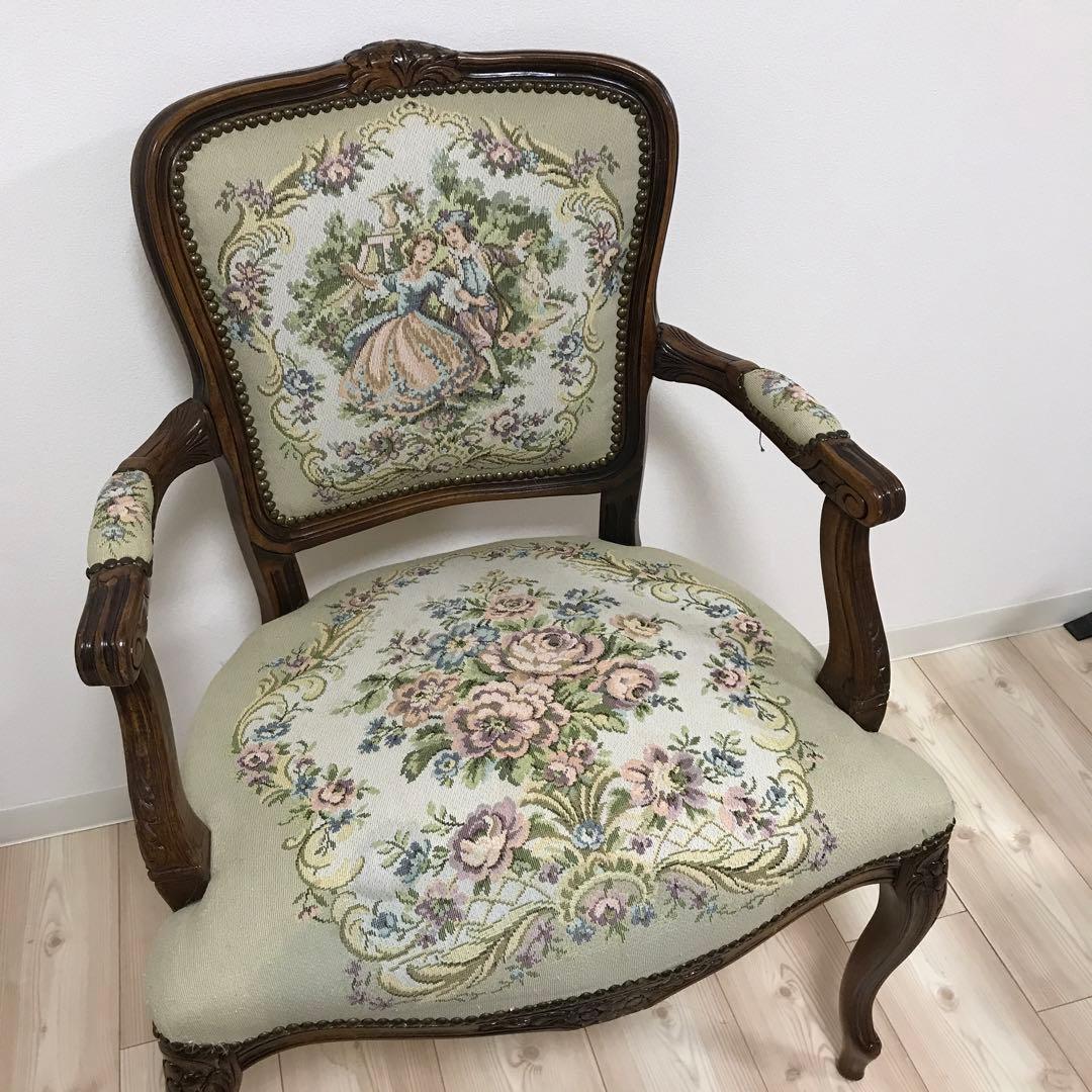 フランス　アンティーク肘掛け椅子