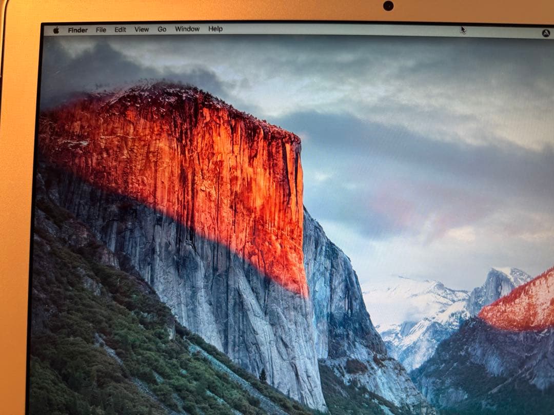 MacBook Air 13インチ i5 256GB 4GB Mid 2013