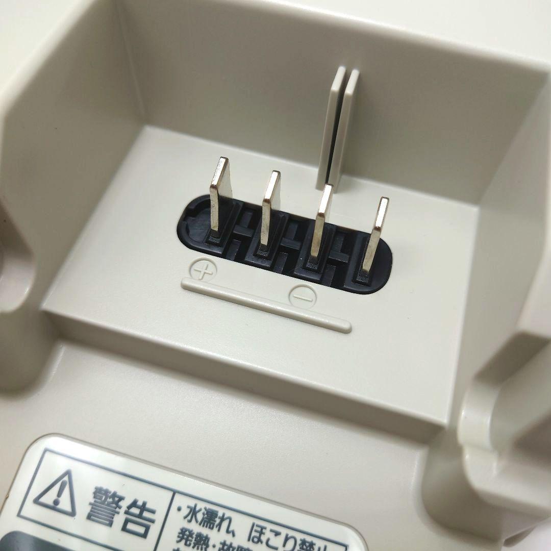 【未使用品】Panasonic パナソニック NKJ033B 充電器