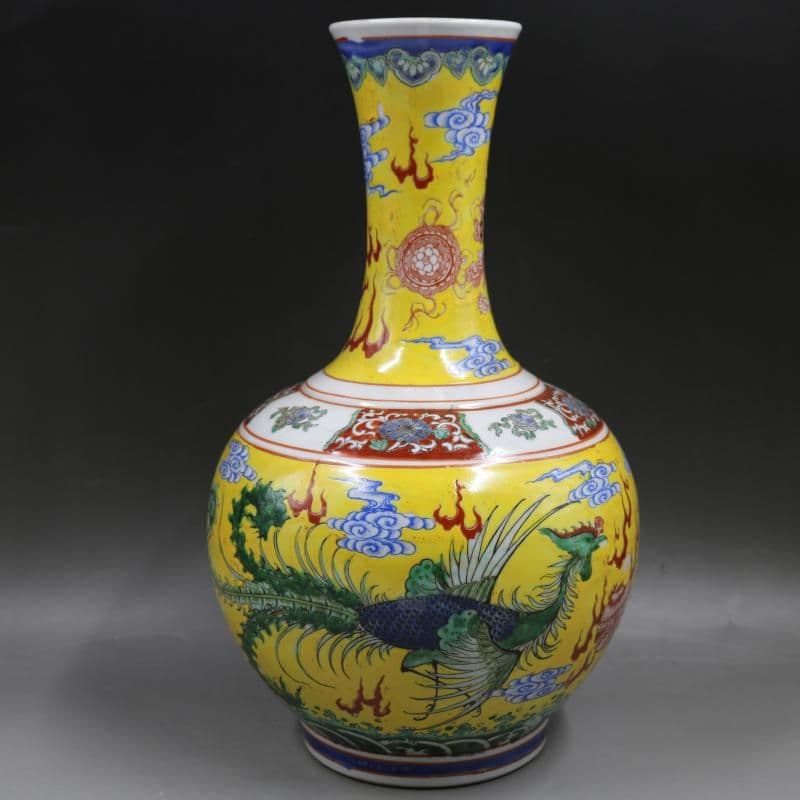 清康熙黄地粉彩龍鳳紋賞瓶 景徳鎮 陶磁器 装飾品 現代工芸品美術品 置物