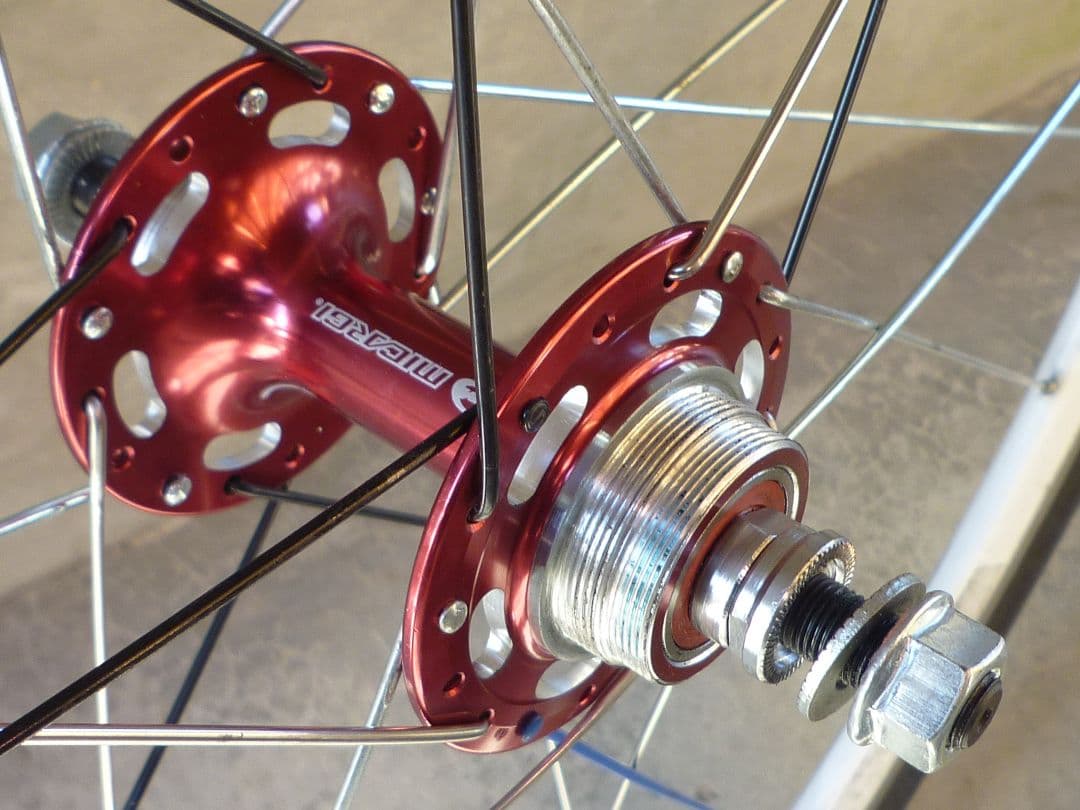 700Cホイール前後セット ホワイトリム ピスト タイヤ付きTPUチューブ