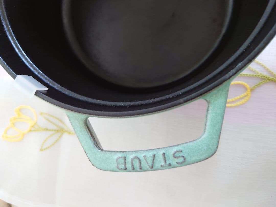 【美品】STAUB ココット ラウンドセージグリーン 20cm