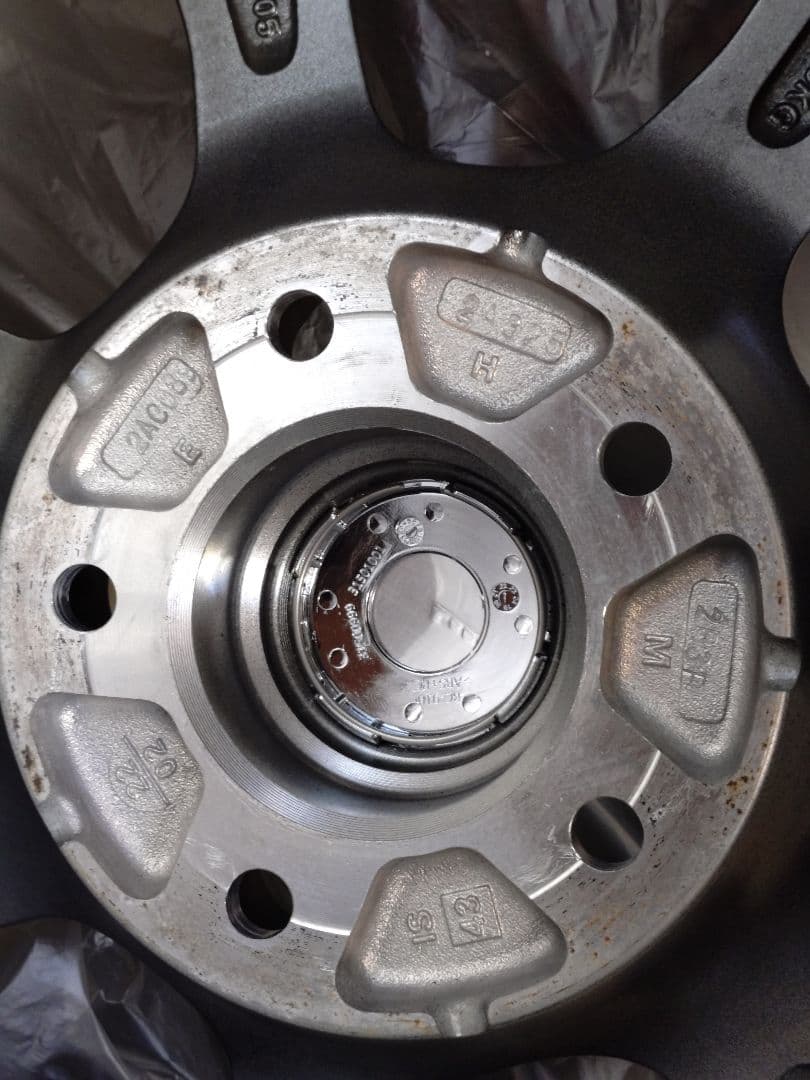 新品に近い TOYO 195/65R15 スタッドレスタイヤ ホイールセット4本