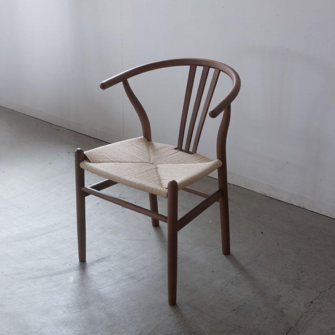 ダイニング　アーム　チェア　ビーチ材ブラウン色