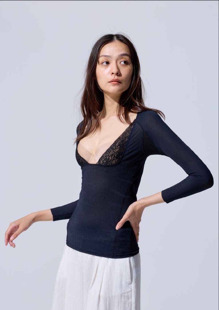 プウアボーテ　メディサーアームシェイプインナー Mサイズ