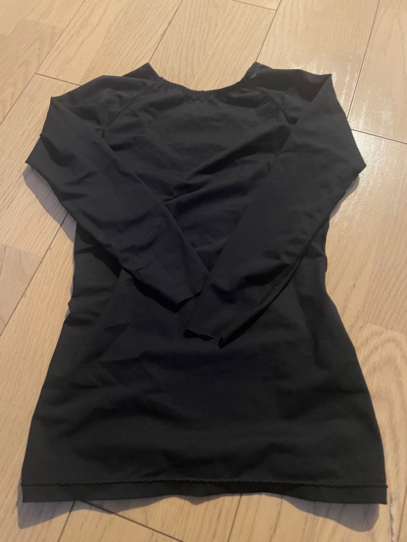 プウアボーテ　メディサーアームシェイプインナー Mサイズ