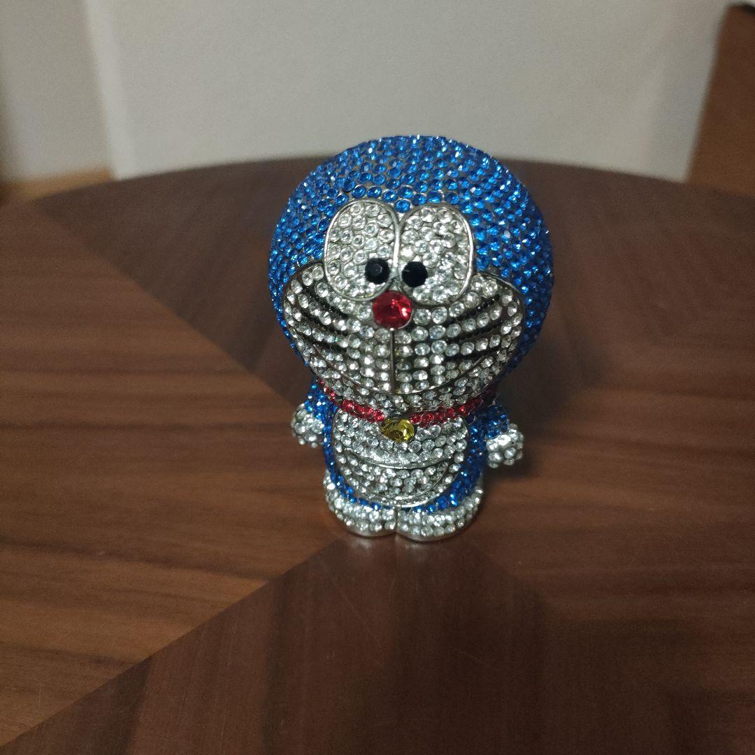 ドラえもん　スワロフスキークリスタル置物