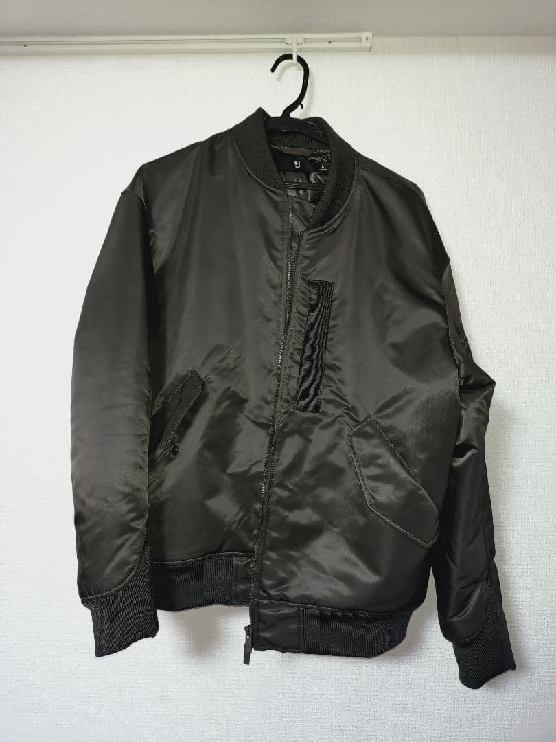 ユニクロ　ダウンジャケット　MA-1　グレー