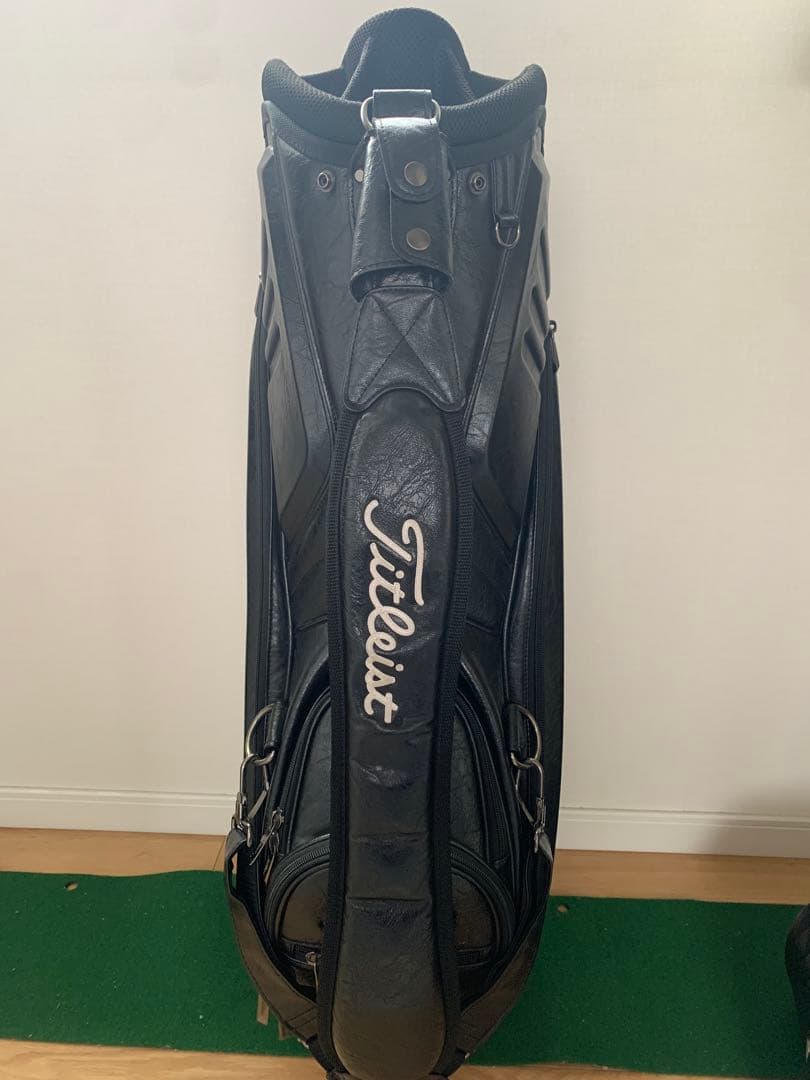 タイトリストTitleist 黒 キャディバッグ