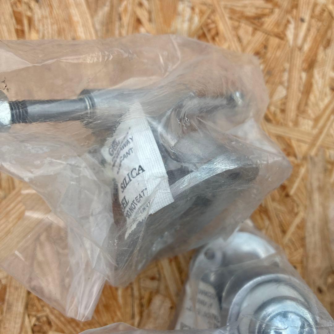 スケートボード Heated Wheel POLARIZER TRUCKS set