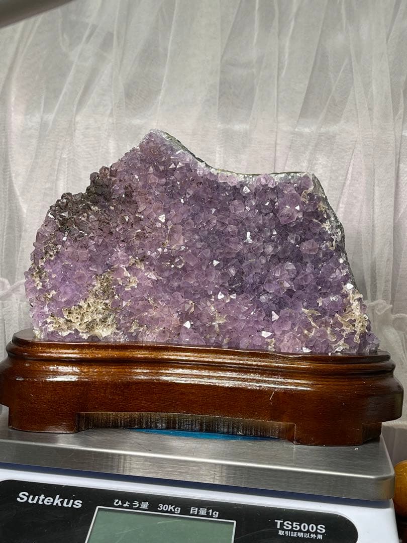 ウルグアイ産  アメジストクラスター  天然石　原石　 紫水晶 　台座付き