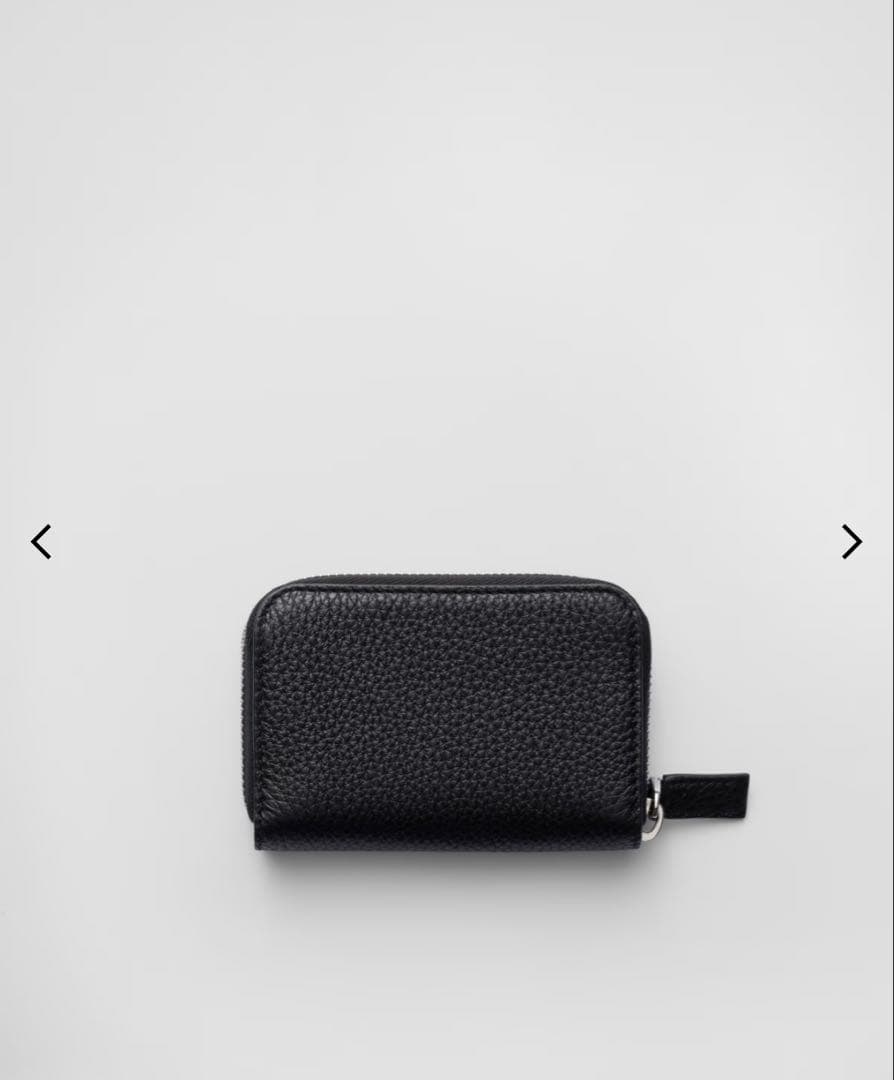 土日(週末1000円割引) PRADA ケース