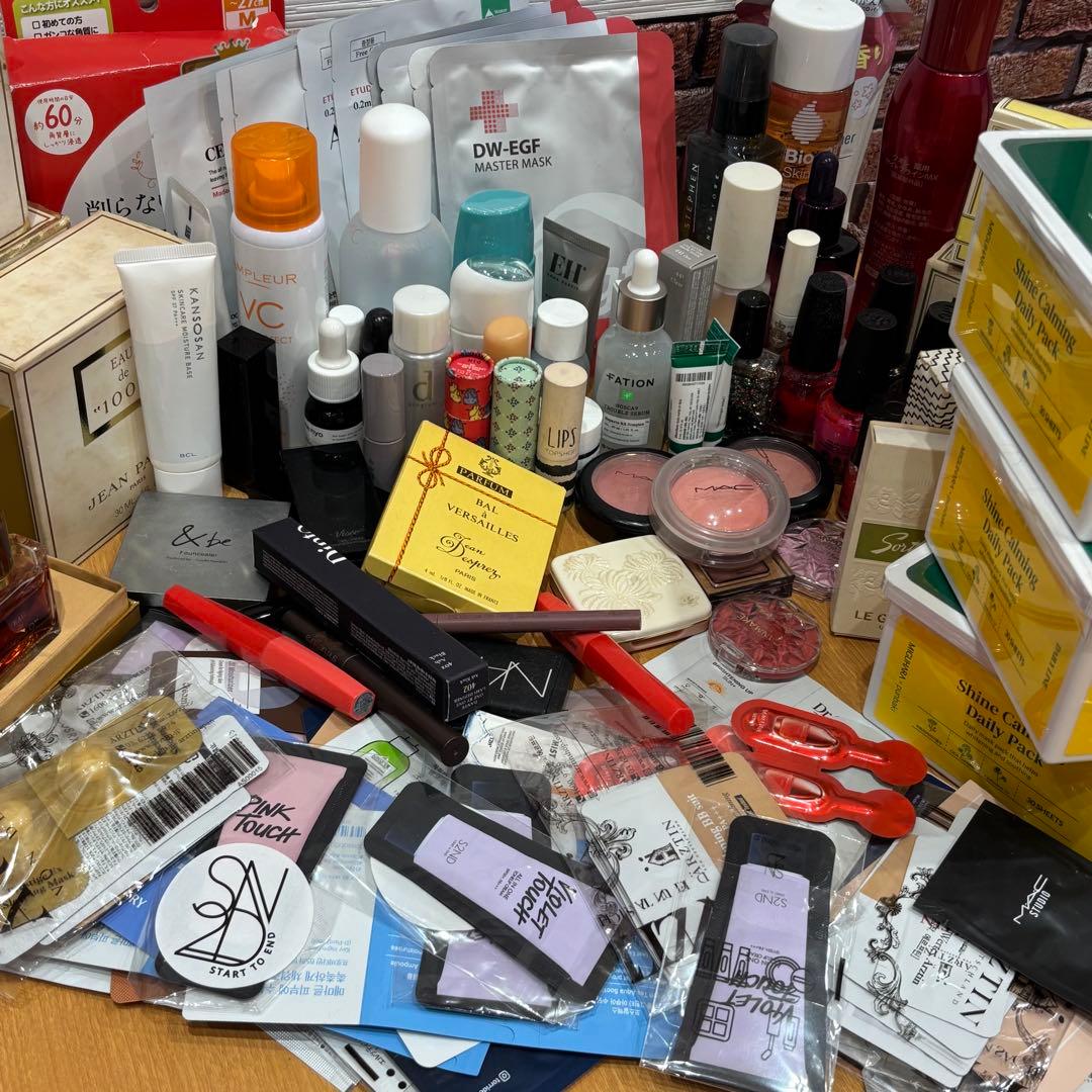 K♪コスメ　おまとめ 50点以上！