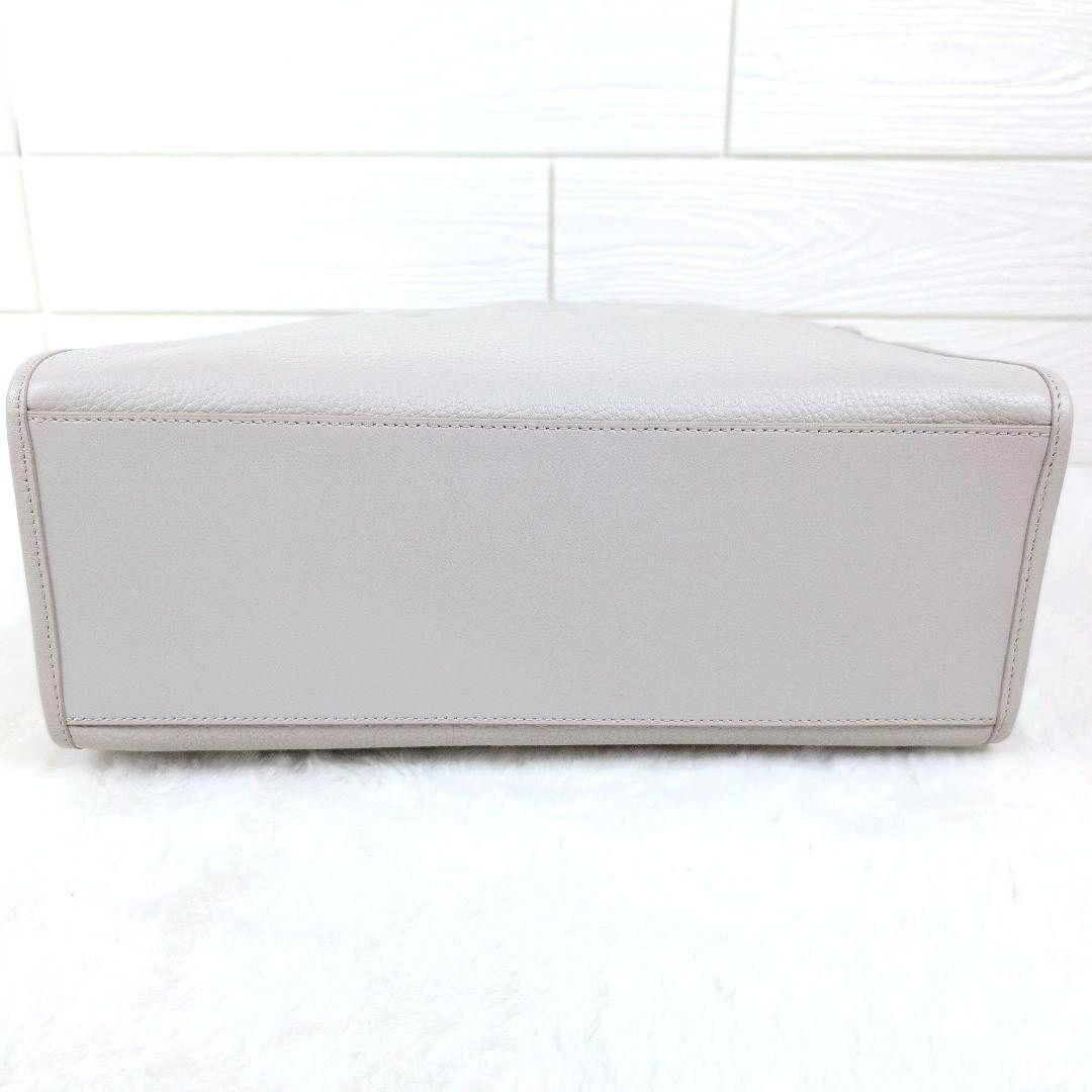 未使用級✨FURLA トートバッグ ワンダー A4収納可 2way 自立 レザー