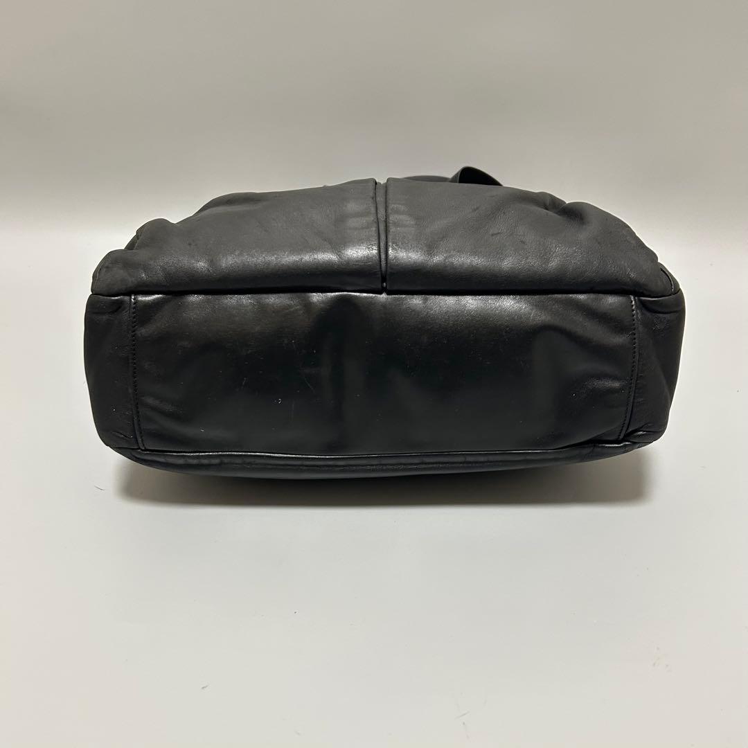 PRADA プラダ ハンドバッグ トートバッグ エンボスロゴ ブラックDMK専用