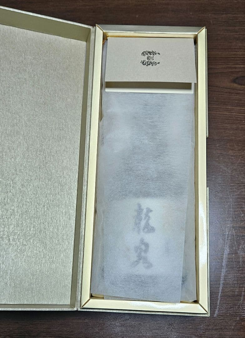 龍泉 隼 720ml 木箱入り 日本酒 空き瓶 未洗浄