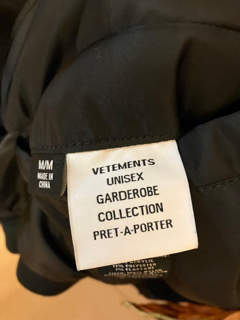 VETEMENTS 【24-25AW】フーデッドボンバージャケット サイズM美品