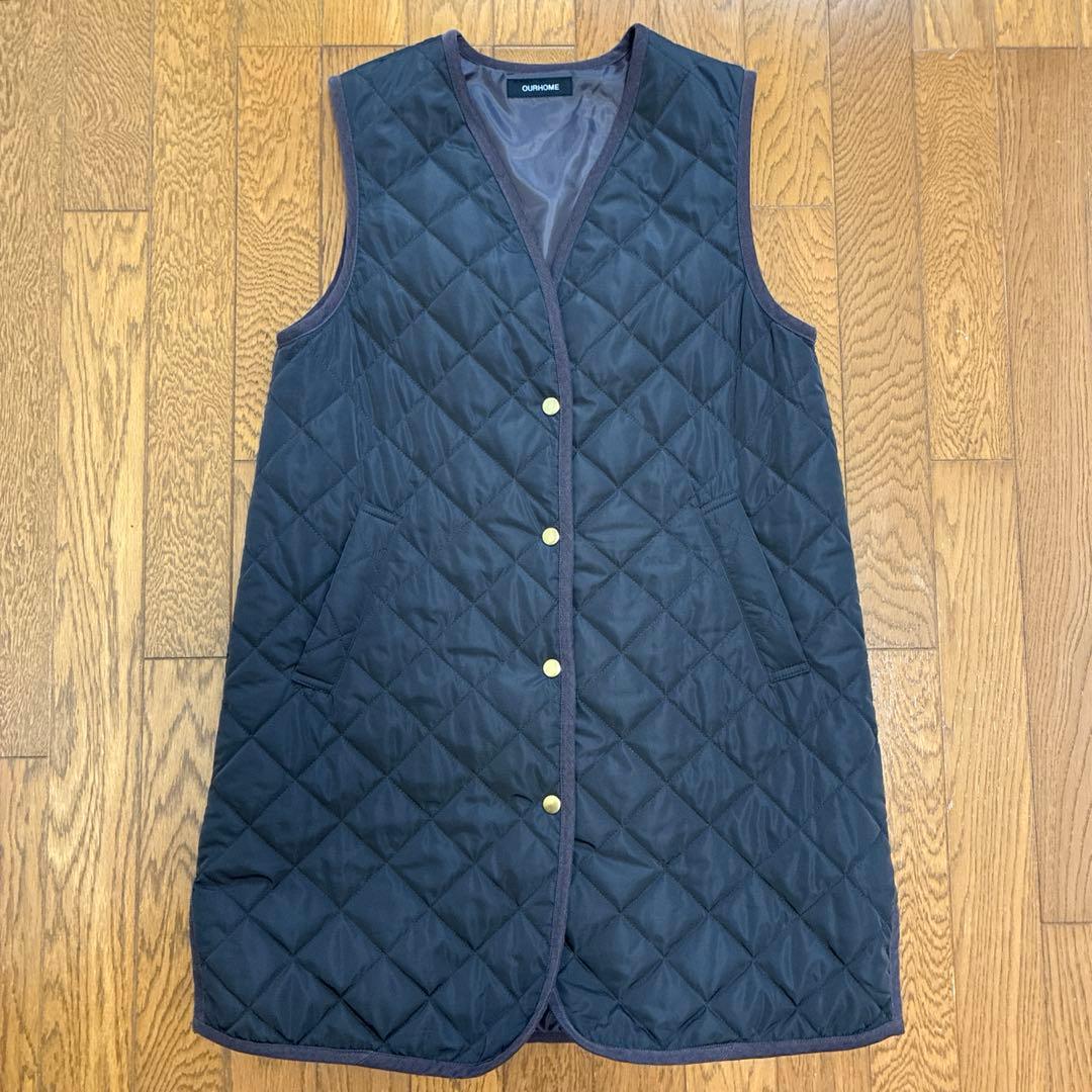 OUR アワーホーム ロング キルティングベスト ブラウン