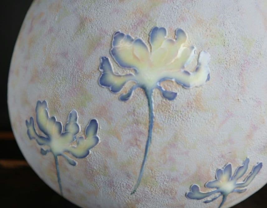 青・蓮華草文花器