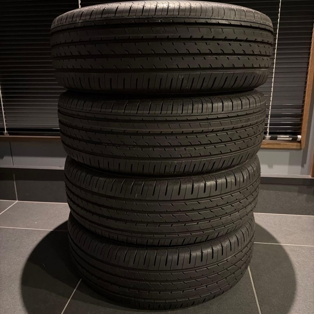 らっくん① 2025年製　225/65R17 ヨコハマ　アドバンV03
