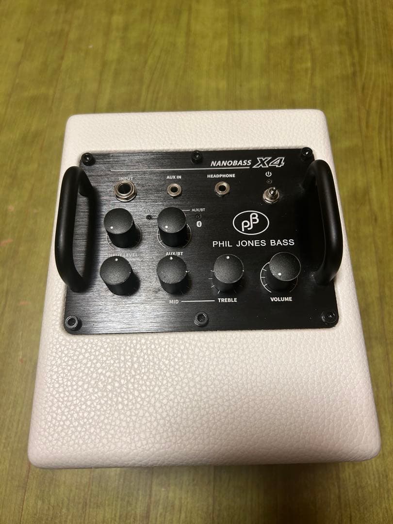PHIL JONES BASS NANOBASS X4 ホワイト