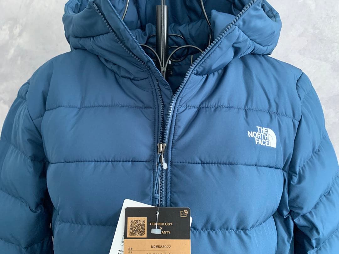 【新品】ノースフェイス THE NORTH FACEダウン アコンカグアフーディ