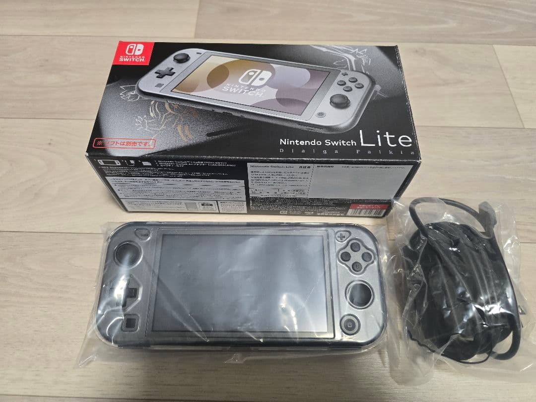 Nintendo Switch Lite　ディアルガ•パルキア