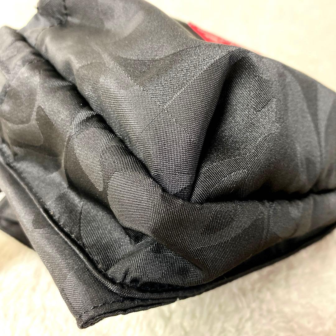 【美品】ヴィヴィアンウエストウッド ボディバッグ シャドーオーブ ブラック