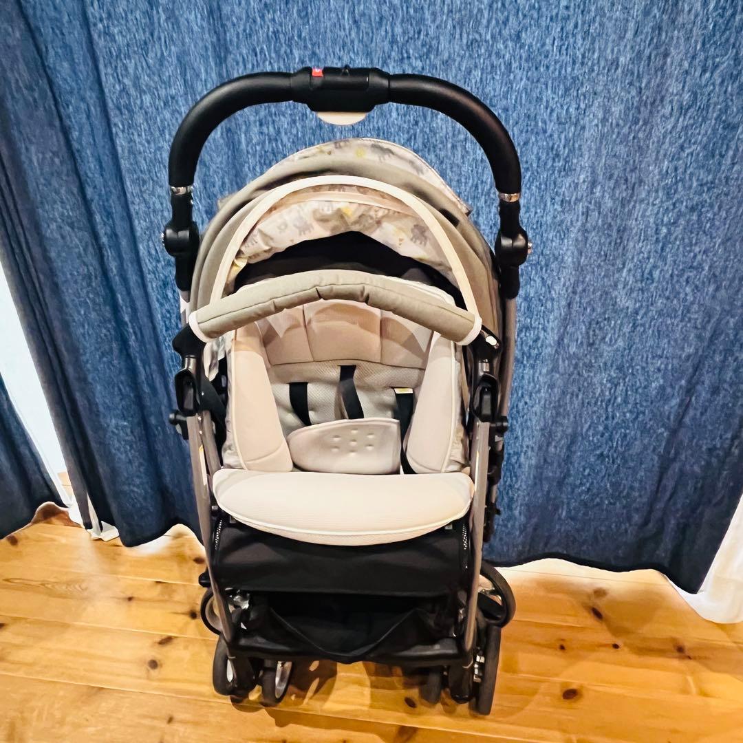 ☆美品☆ アップリカ　ラクーナビッテ クッション ベビーカー　アニマル柄