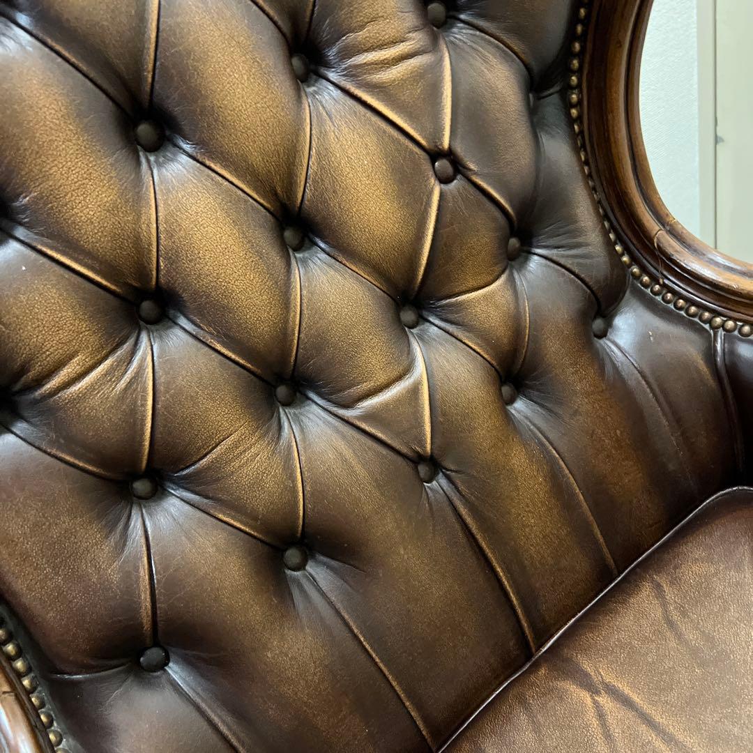 アンティーク調 チェスターフィールド ヴィンテージ ヴィクトリアン 彫刻 猫脚