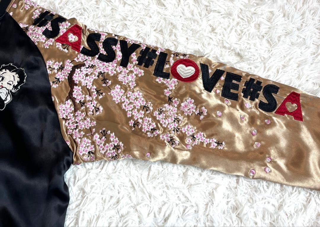 美品☆ 絡繰魂　ベティ　スカジャン　刺繍　XXL 桜　和柄