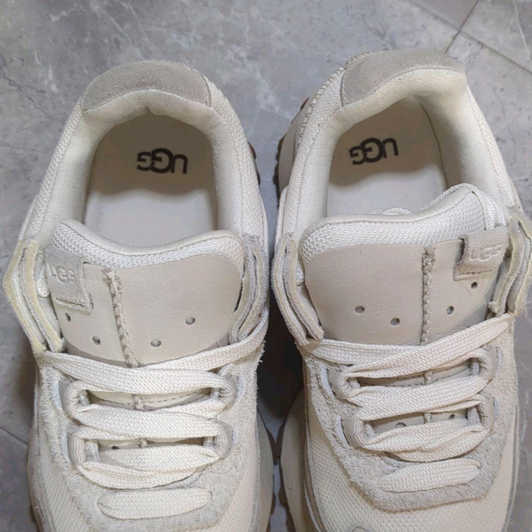 美品☆24cm UGG RetroFi Low スニーカー ホワイト アグ